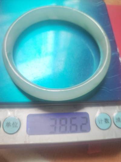 玉石 手串 手镯 手链专场 翡翠飘花手镯。