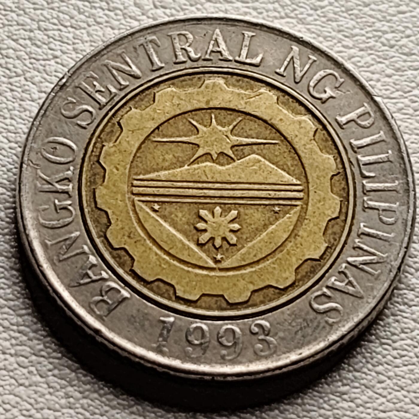 泉币菌-第35场-中外散币乐园 菲律宾2006年10比索双色币，马比尼与博尼法西奥，26.5mm