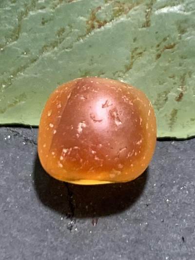 精美高玉化风化纹红白双色玛瑙随形桶珠一颗 - 精美高玉化风化纹红白双色玛瑙随形桶珠一颗