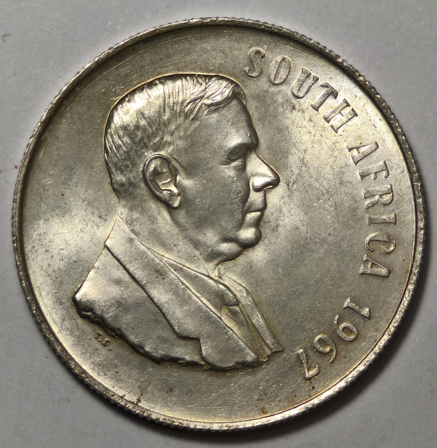 紫瑗钱币——第555期 南非 1967年 英国传奇人物亨德里克·维沃尔德博士逝世一周年纪念银币  0.8银 15克