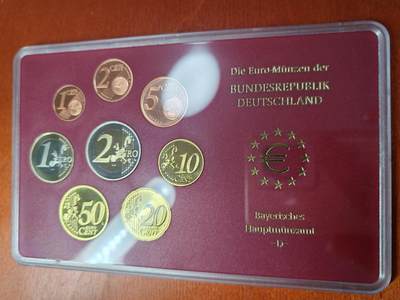 长老汇马年精选第十三场拍卖 - 2002D德国8枚精制套币，面值3.88欧元，原厂外纸