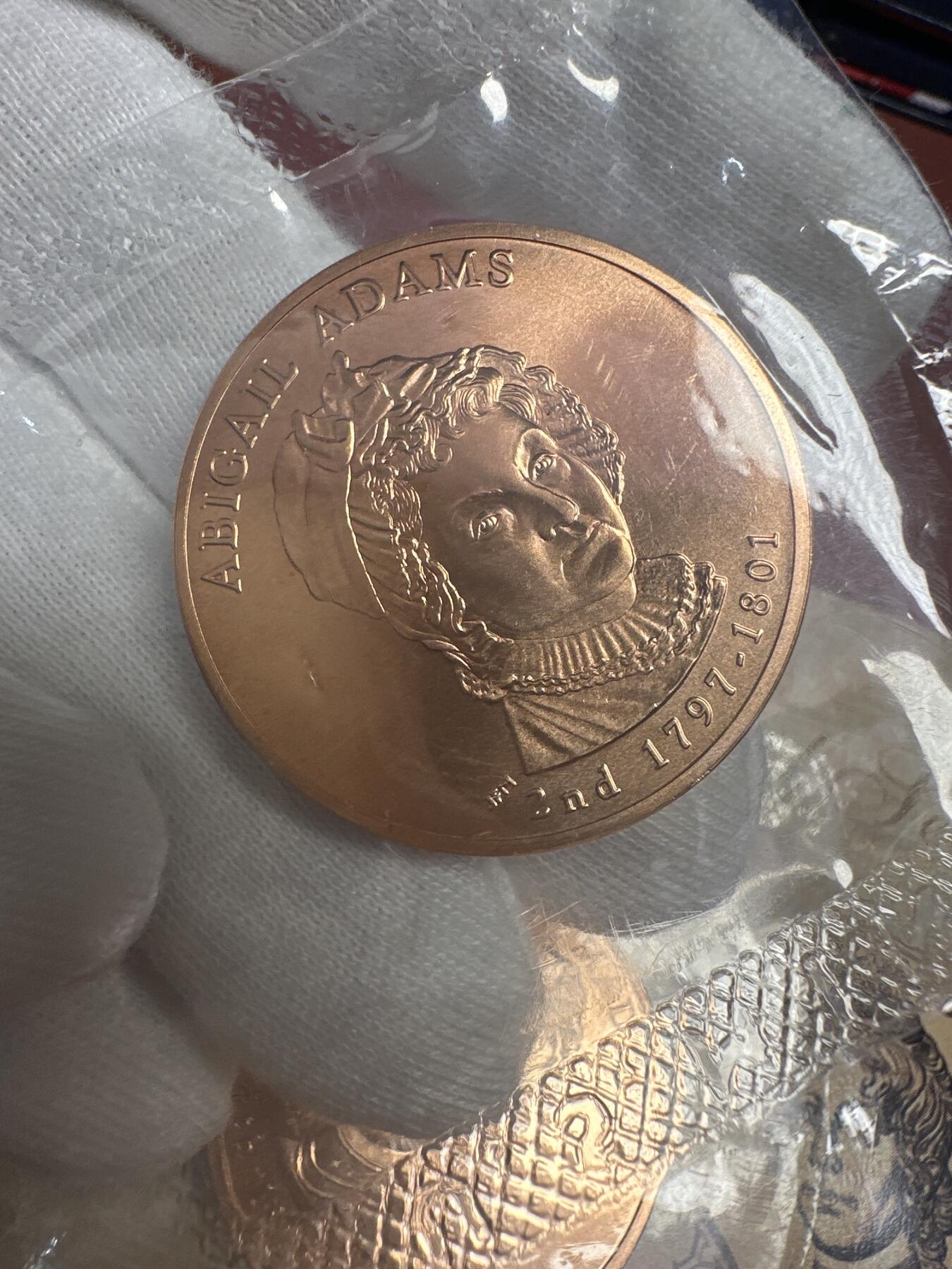 6.6精制币、套币、银币专场 2007年美国总统夫人铜制纪念章 费城铸币厂铸造 成分：90%铜和10%锌 一套4枚 原信封包装