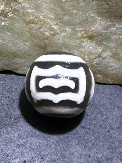 仅此一颗，精品藏传灰色大鹏天珠一颗 - 仅此一颗，精品藏传灰色大鹏天珠一颗