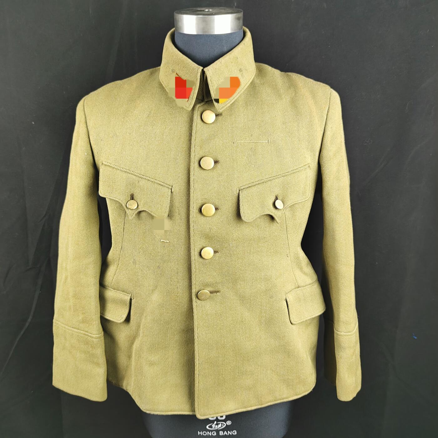 0元起拍勋章 第265期 咸鱼国勋章拍卖专场 6月4日（周三）下午6：00开始 苏联西伯利亚囚服上衣一杠三领章 详图私聊 领围39 肩宽43 胸围94 衣长61 袖长53