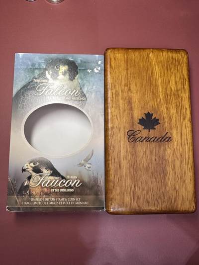 12.25银币、套币、精制币专场 - 加拿大2006年游隼精制纪念银币套装 邮票纪念币实木原盒 带证书999银 加拿大皇家铸币局铸造