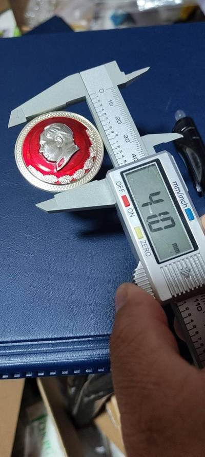 精品毛主席像章拍场 🔥花边章🔥毛主席像章，