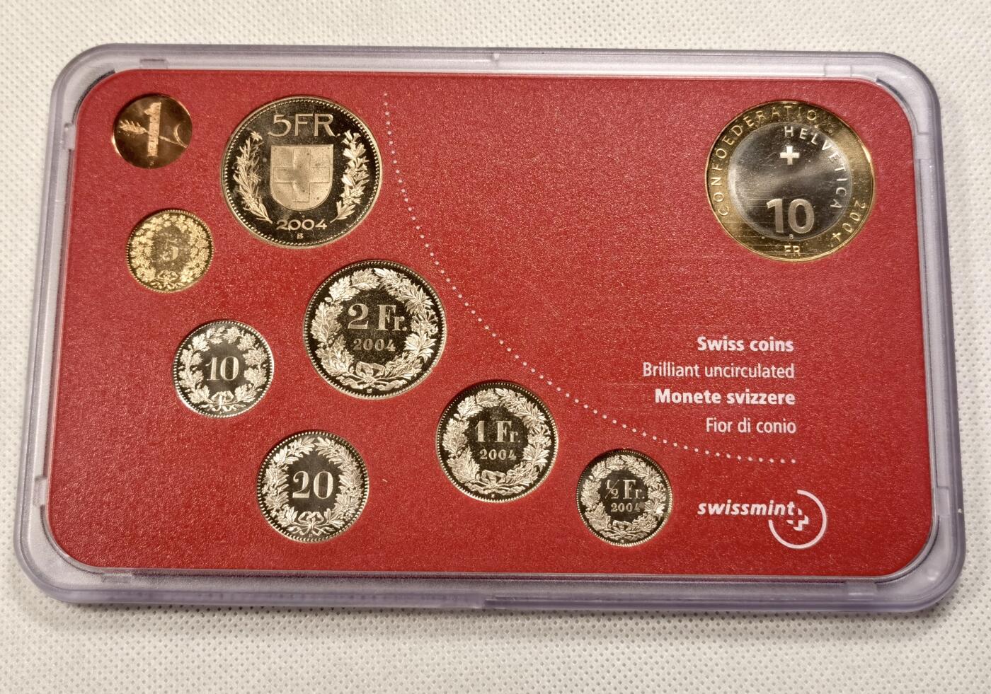  甄臻铺-世界币章拍卖（第20期），送拍享返佣金等优惠多多 2004年 瑞士精制套币 含马特洪峰10瑞士法郎双色纪念币 也是首枚10瑞士法郎硬币