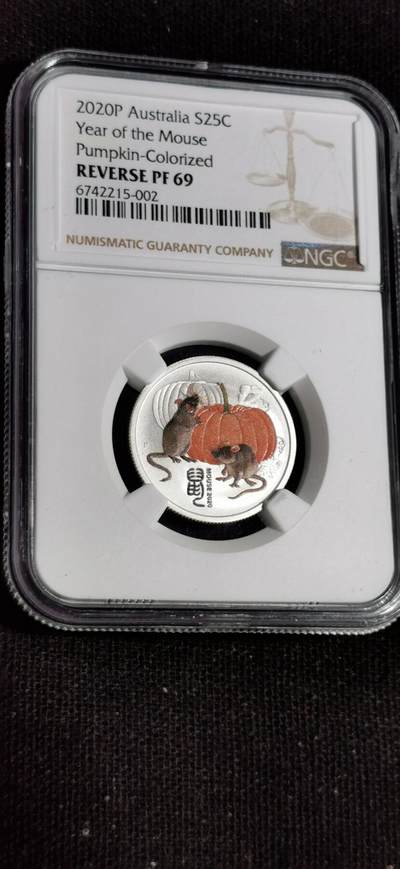 刘世昌艺术品销售中心～虎踞龙蟠*金杨在线联拍群第508期 - 澳大利亚2020年“鼠年～澳洲南瓜鼠”1/4 盎司彩色银币（NGC    PF69    串号：6742215-002）1枚。