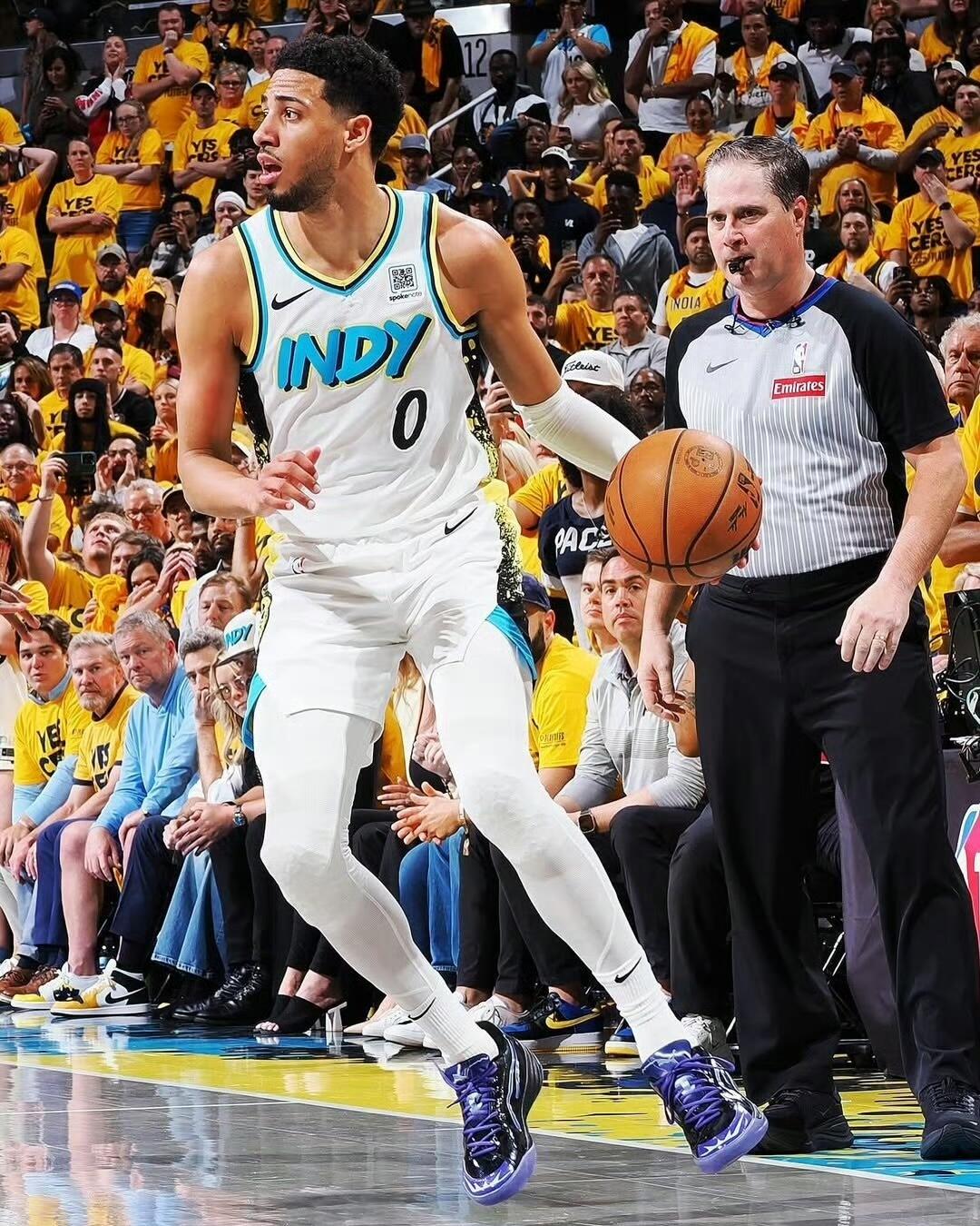 零元拍：印第安纳步行者队当家控卫，泰里斯·哈利伯顿Tyrese Haliburton亲签个人签名鞋PUMA彪马All-Pro NITRO™ 美版越南产印第安纳波利斯PE 紫罗蓝-荧光黄配色！彪马中国渠道获得。