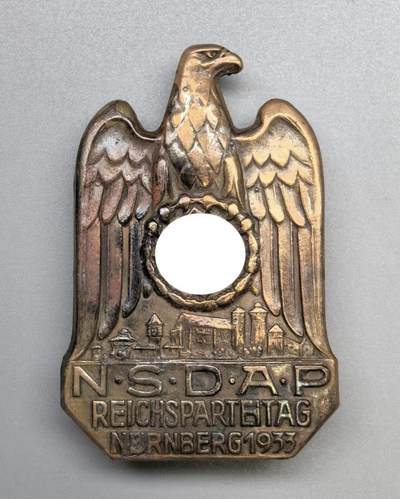 德章专场 - NSDAP纽伦堡集会1933年纪念章，铜质，稀少