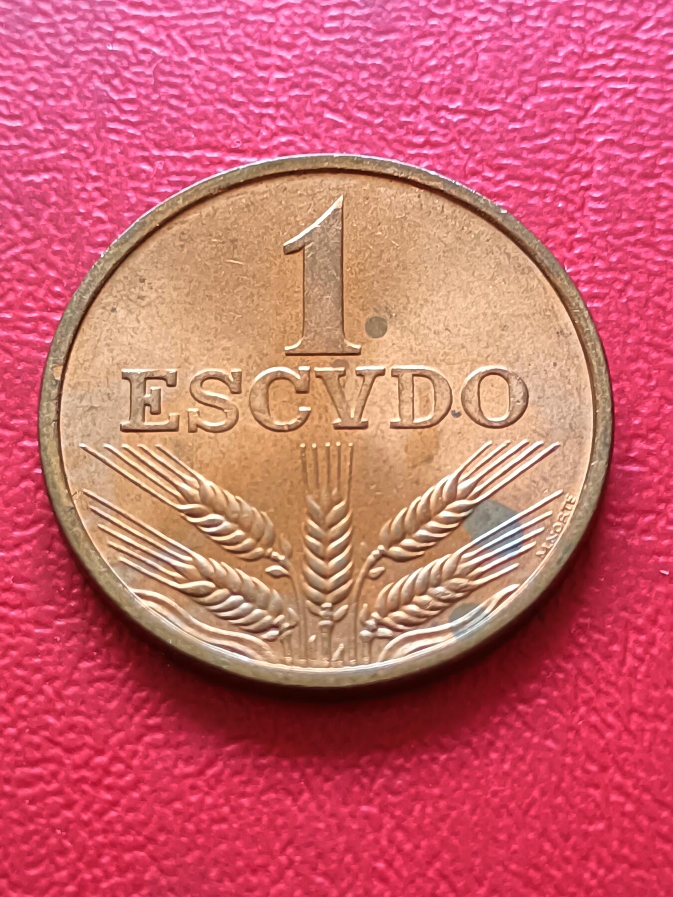 【云涧收藏】第三十三场 葡萄牙1976年1埃斯库多，UNC