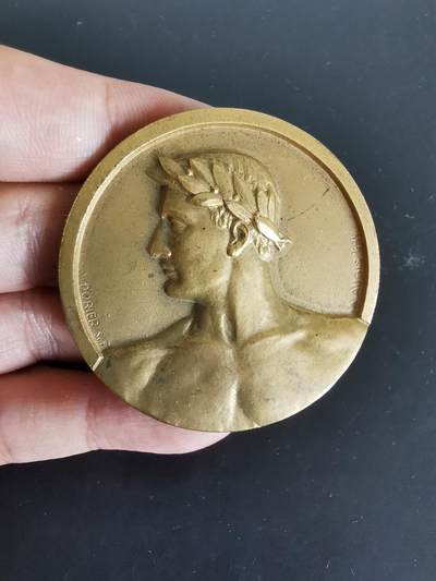 老王徽章第125期 - 法国体育类大铜章    直径50mm   重量77.5g
