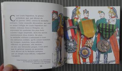 世界钱币章牌书籍专场拍卖第212期 一本关于勋章的小图册