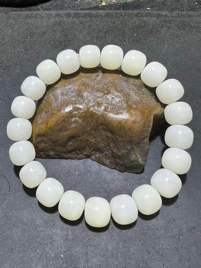 精美菩提根老形单圈佛珠手串一条，， - 精美菩提根老形单圈佛珠手串一条，，