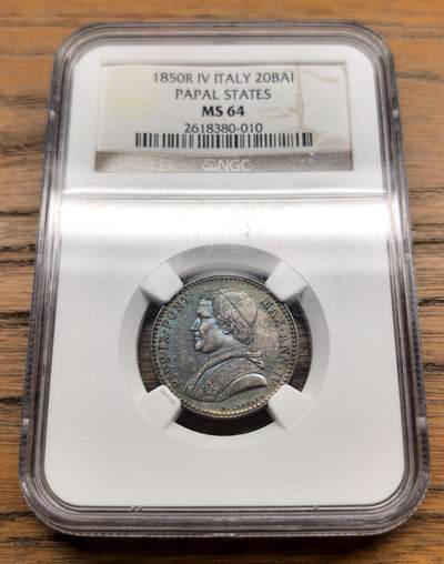 凡希社世界钱币微拍第三百十三期 - 1850教皇国庇护九世20BAI银币NGC-MS64，孔雀蓝五彩，上手极赞！