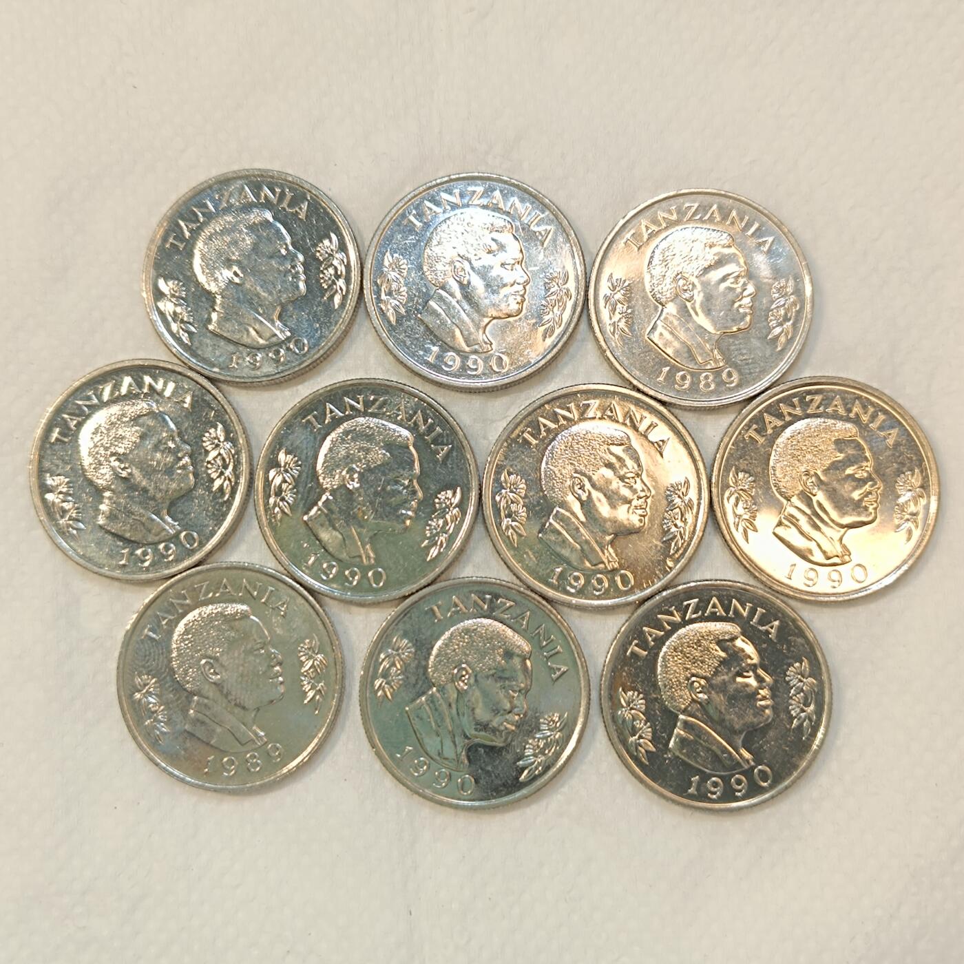 君烨收藏 0元起拍 散币场 每天一场 可留存 第26场 周日发货 坦桑尼亚50分10枚