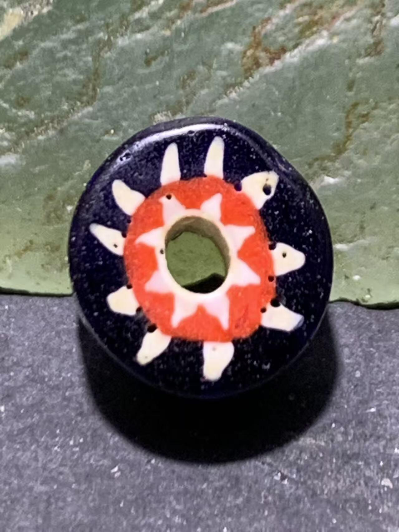 尼泊尔古法手做老琉璃珠一颗，。，