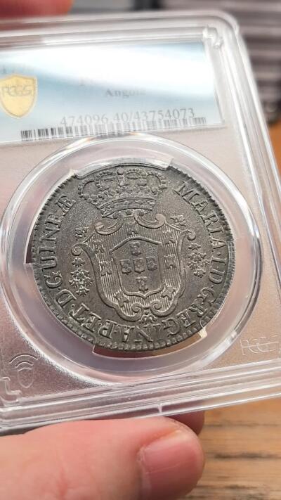 凡希社世界钱币微拍第三百零五期 1796葡属安哥拉12马库塔大银PCGS-XF40，黑彩，包浆舒朗，全套最大面值，视觉感一流。（视频参考）