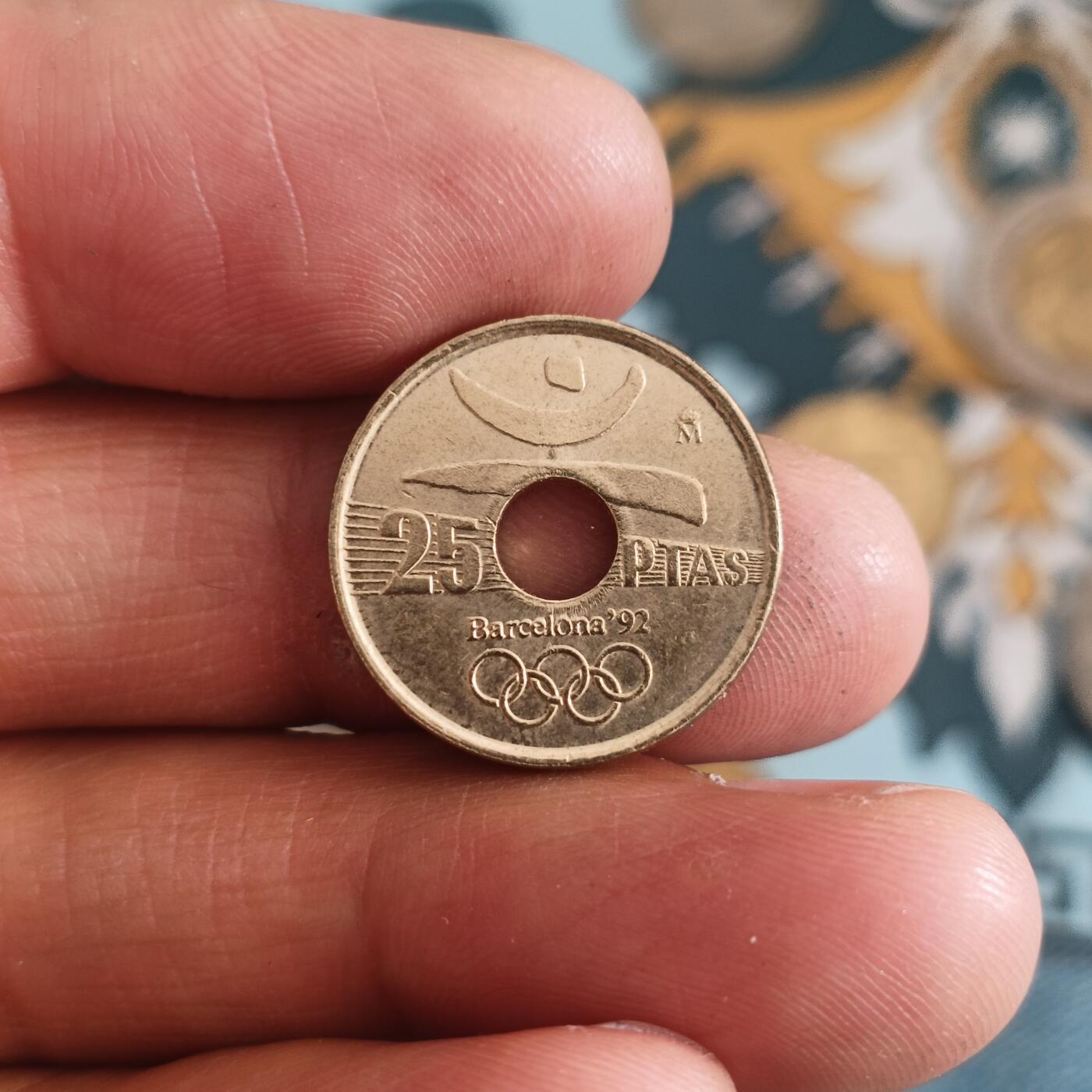 泡泡币外币第四十七场可代拍15038385335微信 少见西班牙纪念币