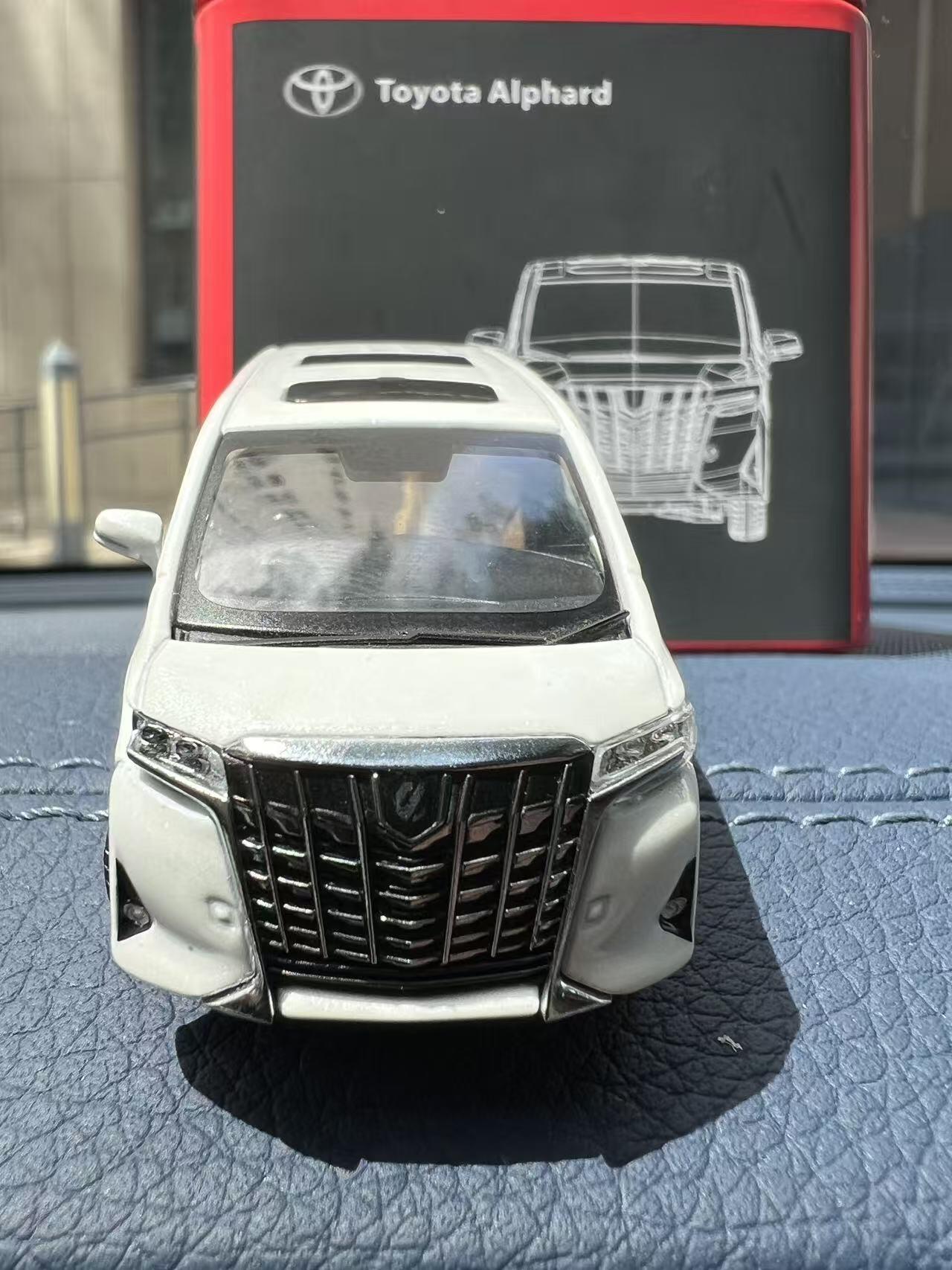 零元拍：丰田亚洲首席形象大使，国民女神高圆圆亲笔签名丰田原厂埃尔法1:64 合金车模