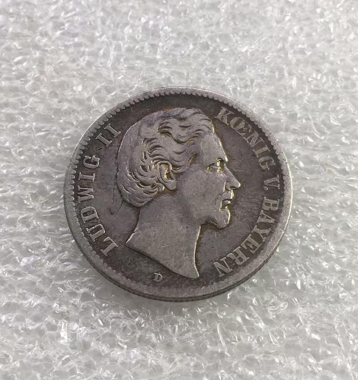 世界钱币专场拍卖