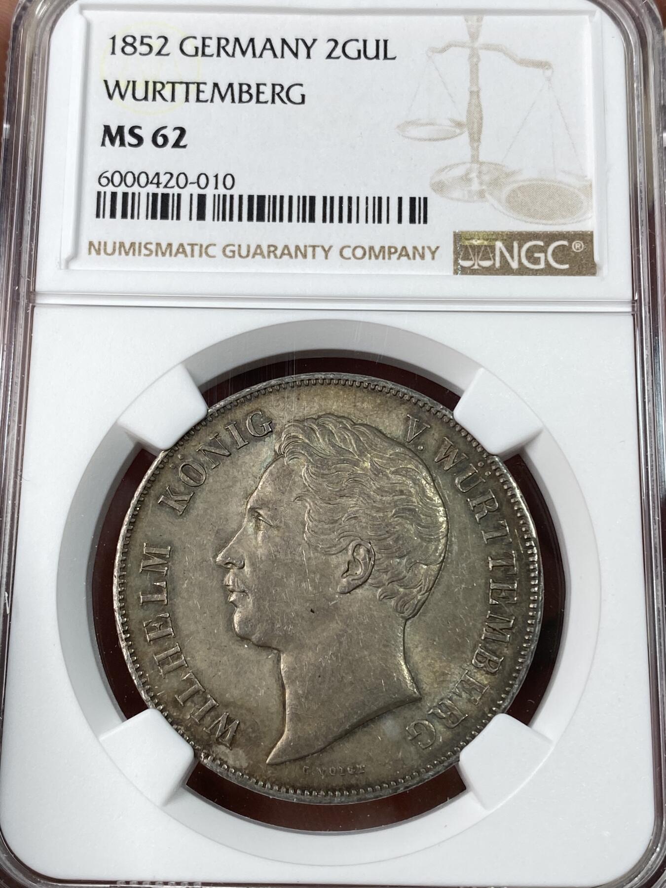 万国钱币拍卖第048期 NGC MS62 1852年德国符腾堡狮鹿流通2古尔登大银币 非常舒适的原味五彩包浆