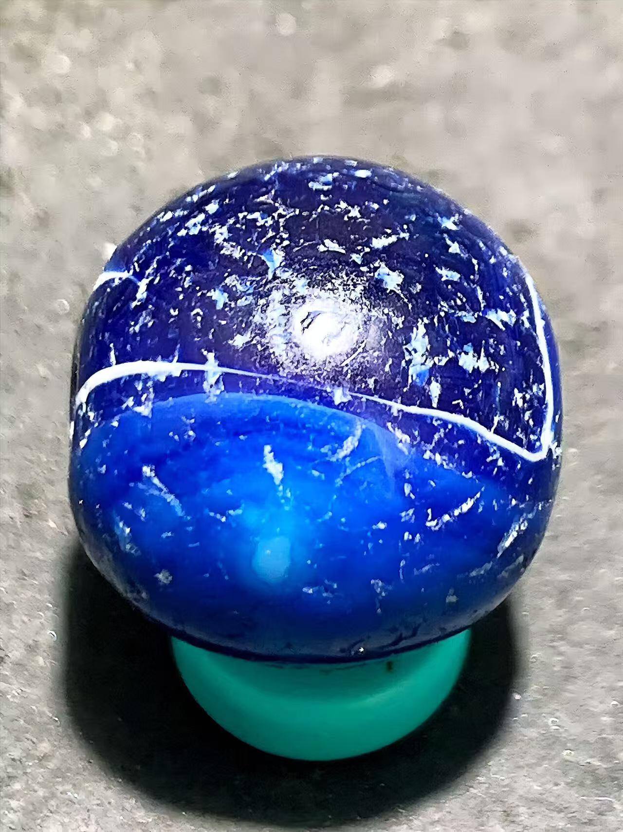 精美高玉化风化纹玛瑙随形珠一颗，。