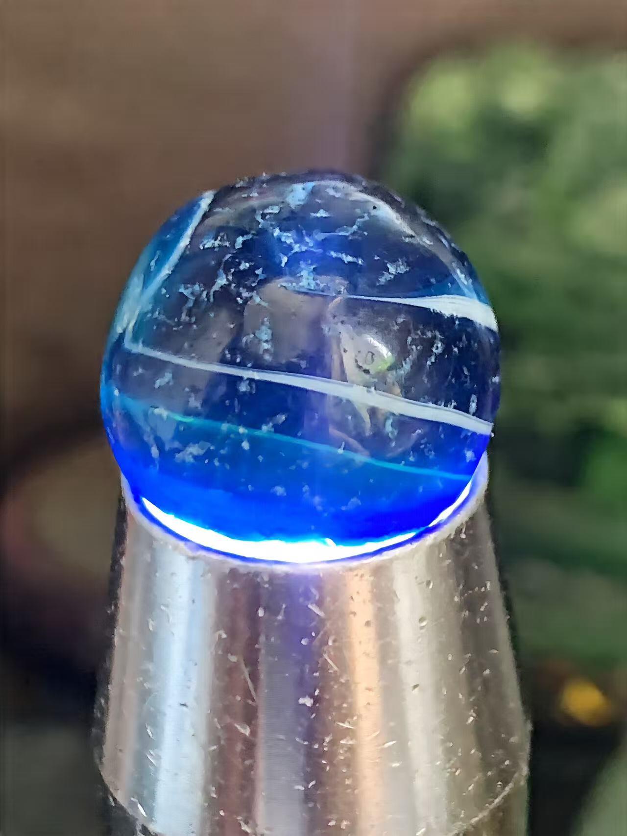 精美高玉化风化纹玛瑙随形珠一颗，。
