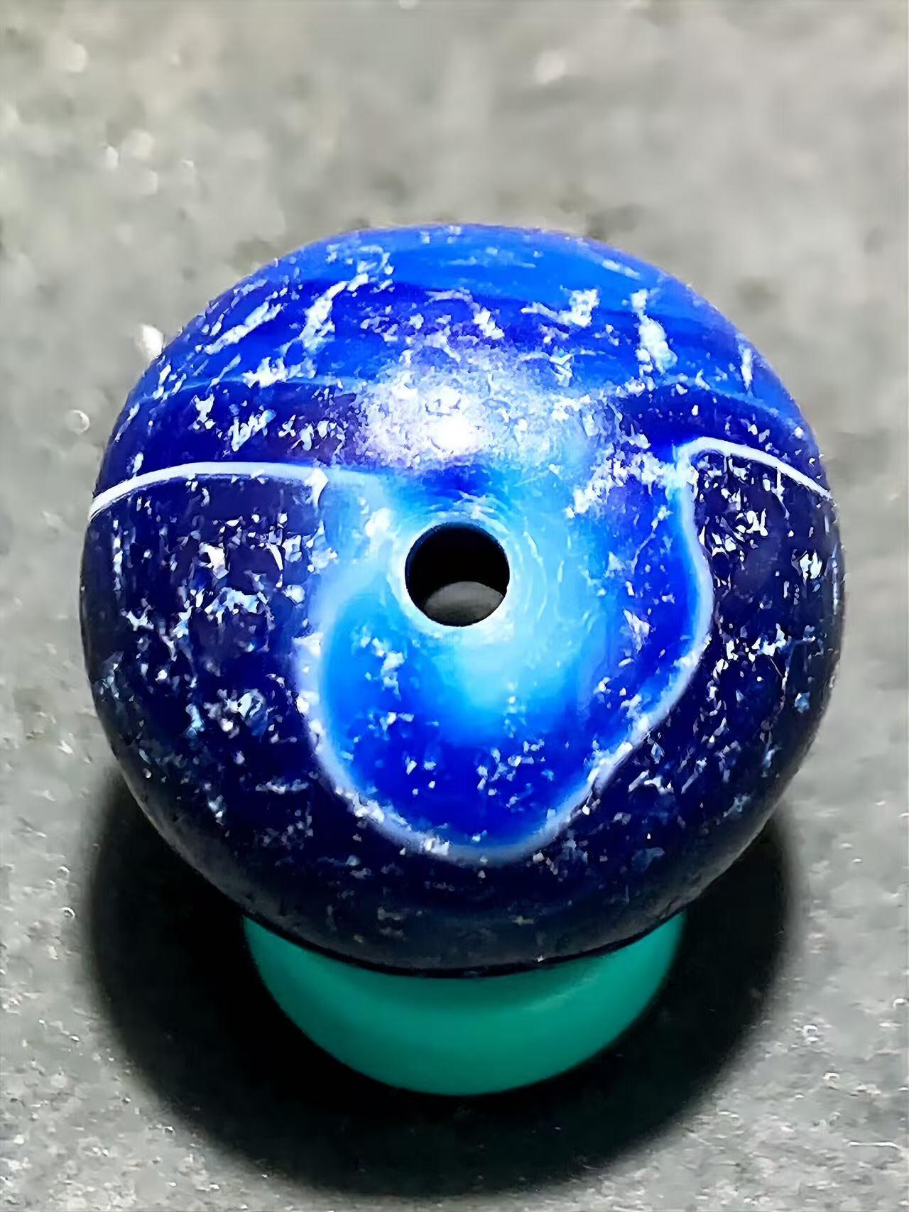 精美高玉化风化纹玛瑙随形珠一颗，。