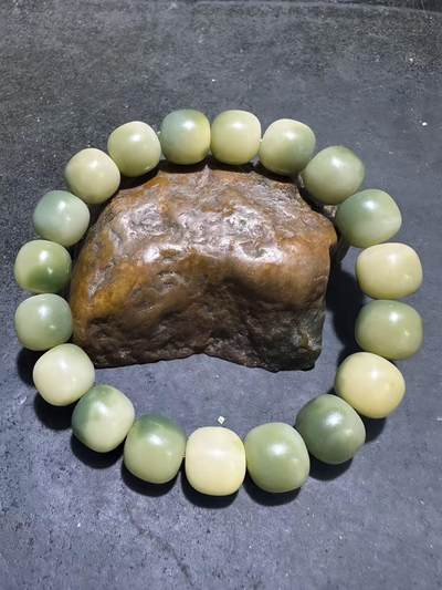 精美飘花菩提根手串绕指揉绿阴皮老型桶文玩念珠单圈手链一条 - 精美飘花菩提根手串绕指揉绿阴皮老型桶文玩念珠单圈手链一条