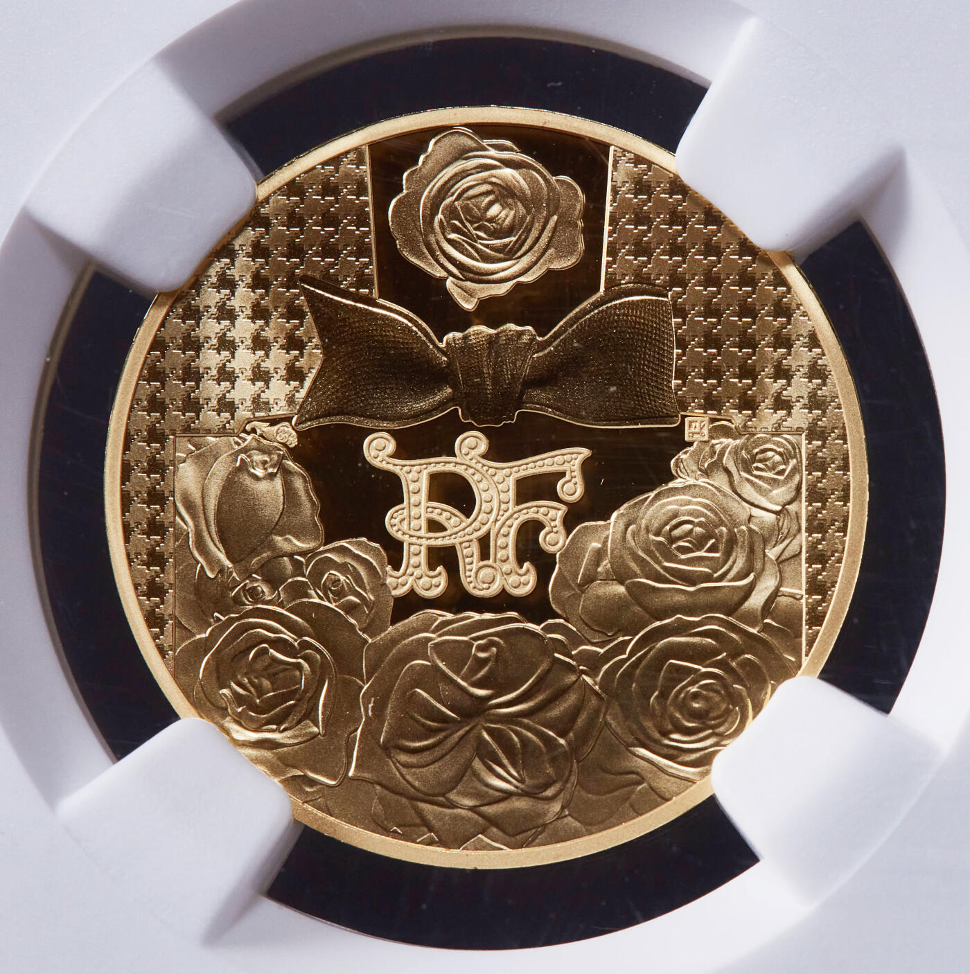 【俄甄集藏】2025年(040) 06-25星期三晚 19:00 全场包邮