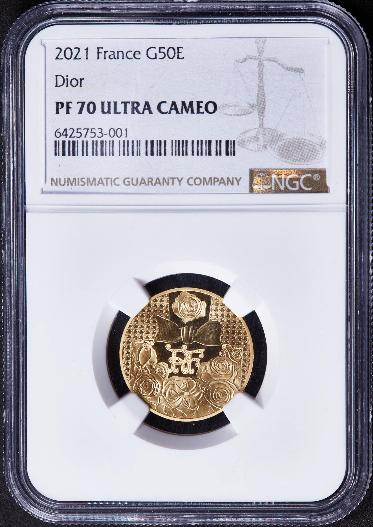 【俄甄集藏】2025年(040) 06-25星期三晚 19:00 全场包邮