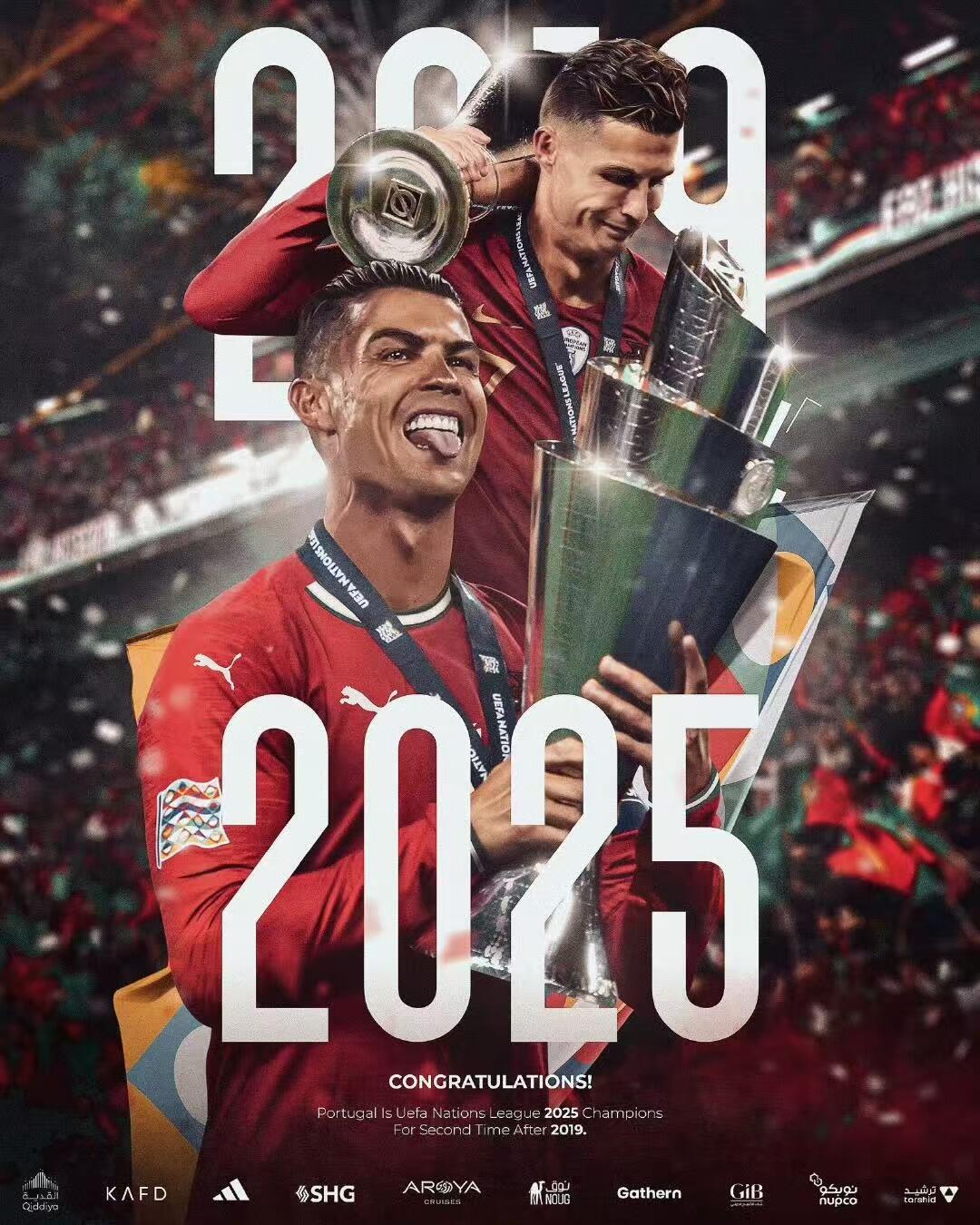 零元拍：[C罗]克里斯蒂亚诺-罗纳尔多亲笔签名Nike Mercurial Superfly 9 Academy CR7 PE儿童专业足球鞋