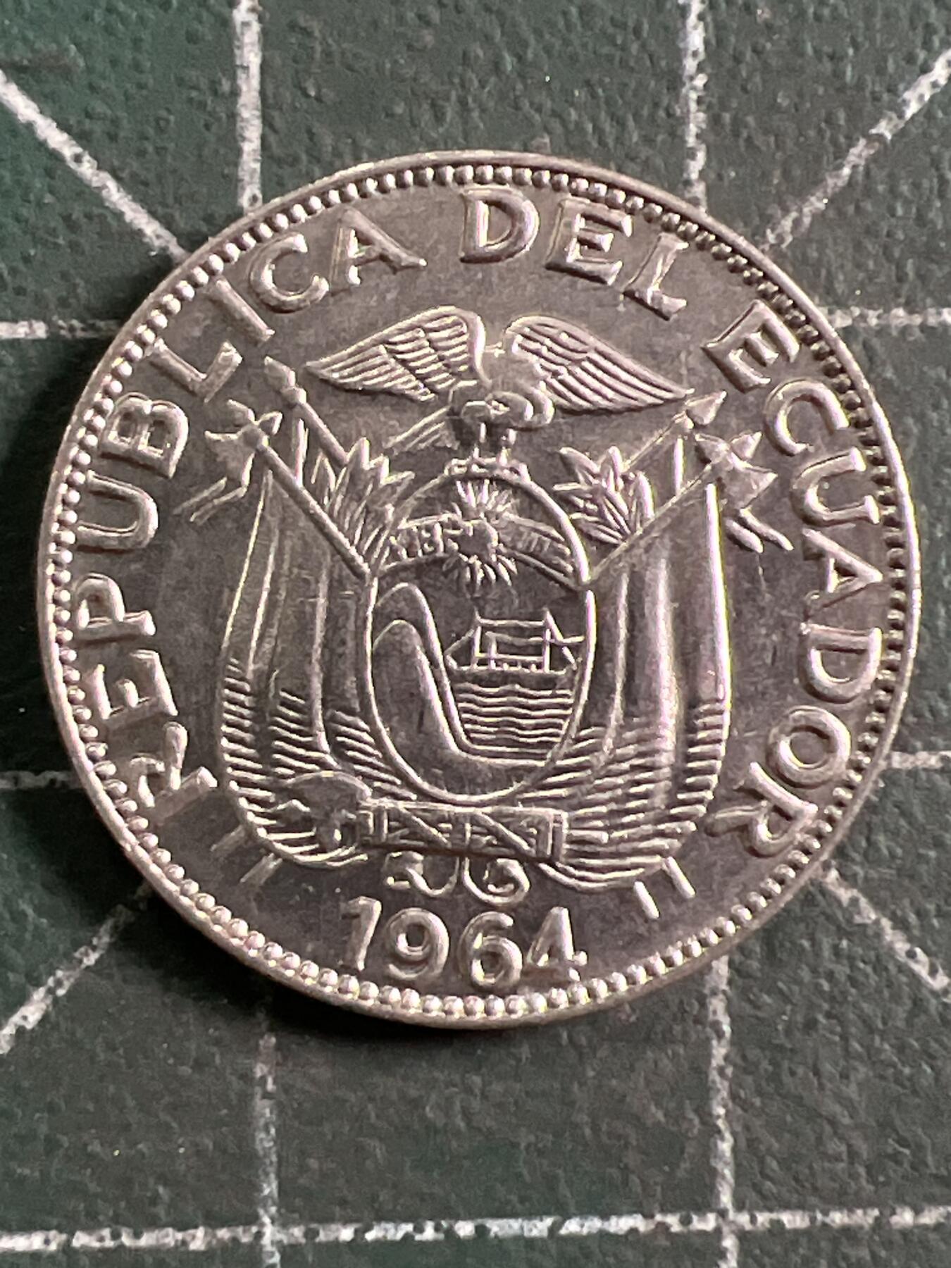 第916期  硬币专场 （无押金，捡漏，全场50包邮，偏远地区除外，接收代拍业务，本店十天发一次货） 厄瓜多尔 10分