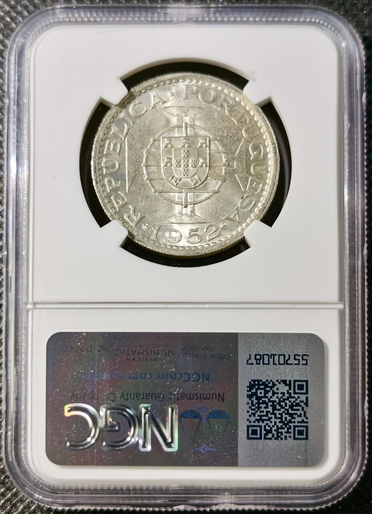  甄臻铺-世界币章拍卖（第21期），送拍享返佣金等优惠多多 NGC-MS64 1952年澳门首发伍圆，卷拆品相