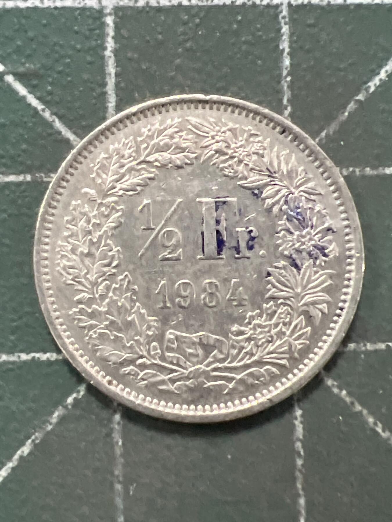 第922期  硬币专场 （无押金，捡漏，全场50包邮，偏远地区除外，接收代拍业务，本店十天发一次货） 瑞士 1/2法郎   1984年