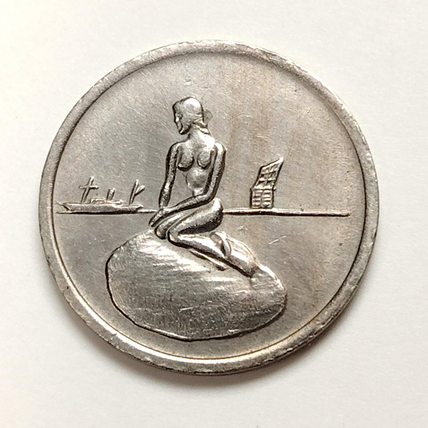布加迪🐬～世界钱币(上海)🌾第 231 期 /  各国套币和散币 丹麦🇩🇰代币 美人鱼图案