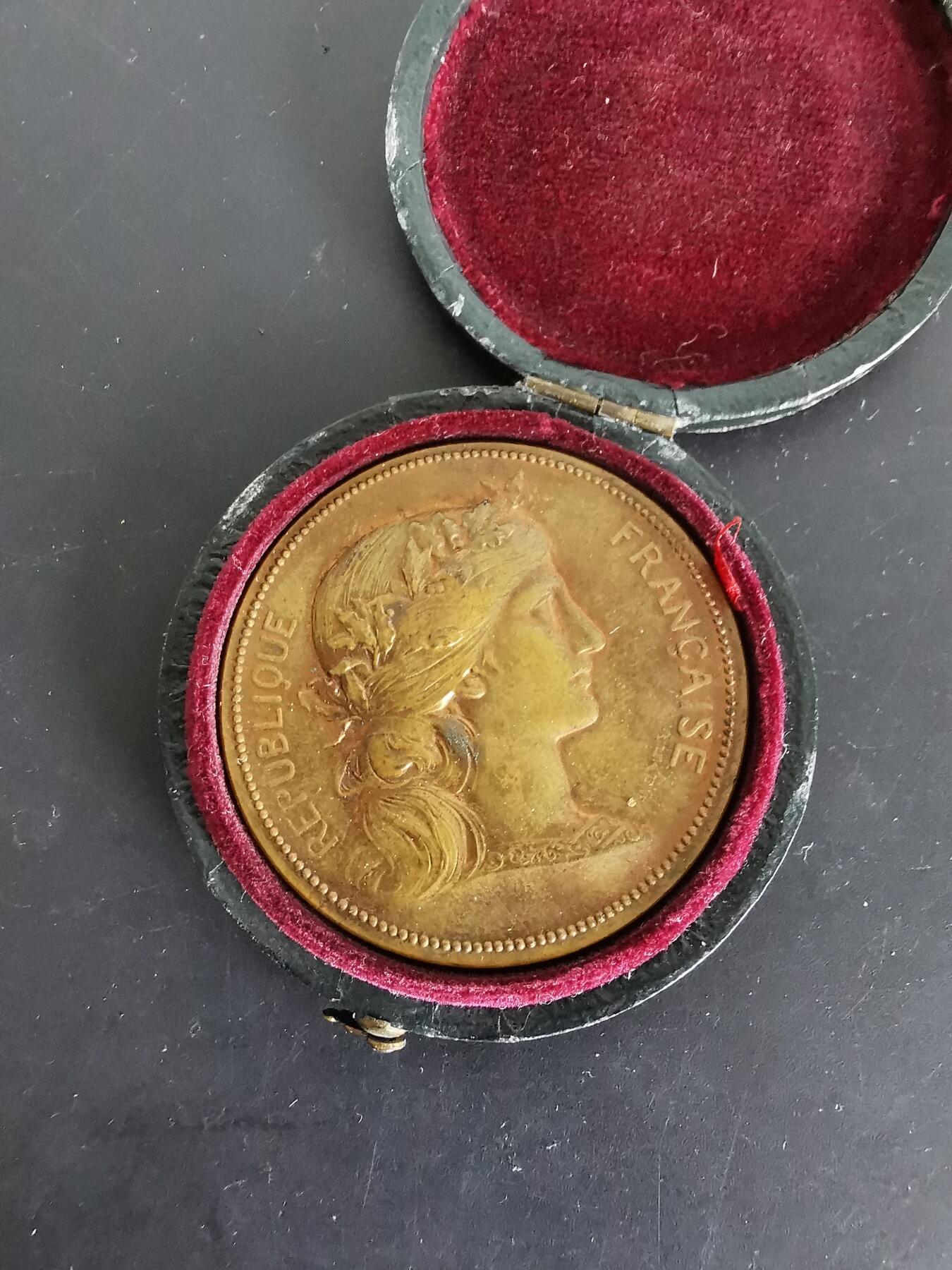 老王徽章第127期