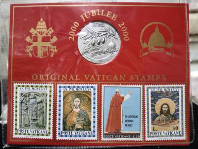 外币收藏 Vatican Souvenirs纪念套装，梵蒂冈纪念套装包含邮票和纪念章，纪念2000年禧年