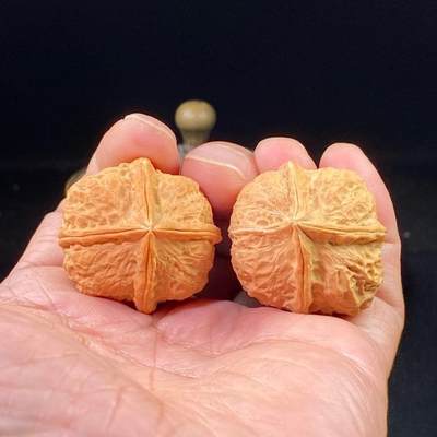 ❤️四棱炸药包铁核桃(31010)尺寸边33*33边32*32高32/31mm重量28.8g - ❤️四棱炸药包铁核桃(31010)尺寸边33*33边32*32高32/31mm重量28.8g