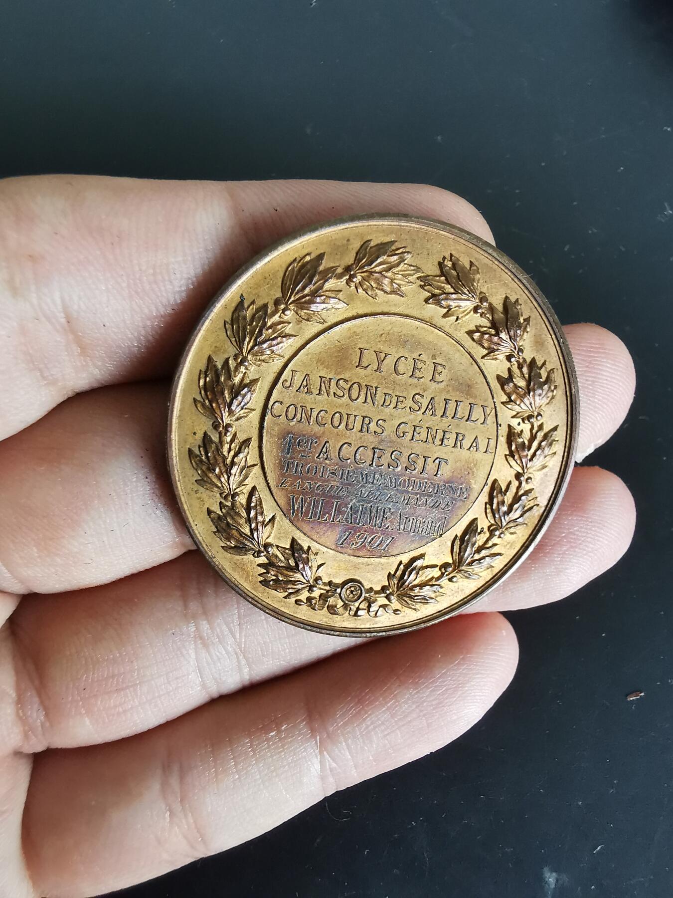 老王徽章第127期