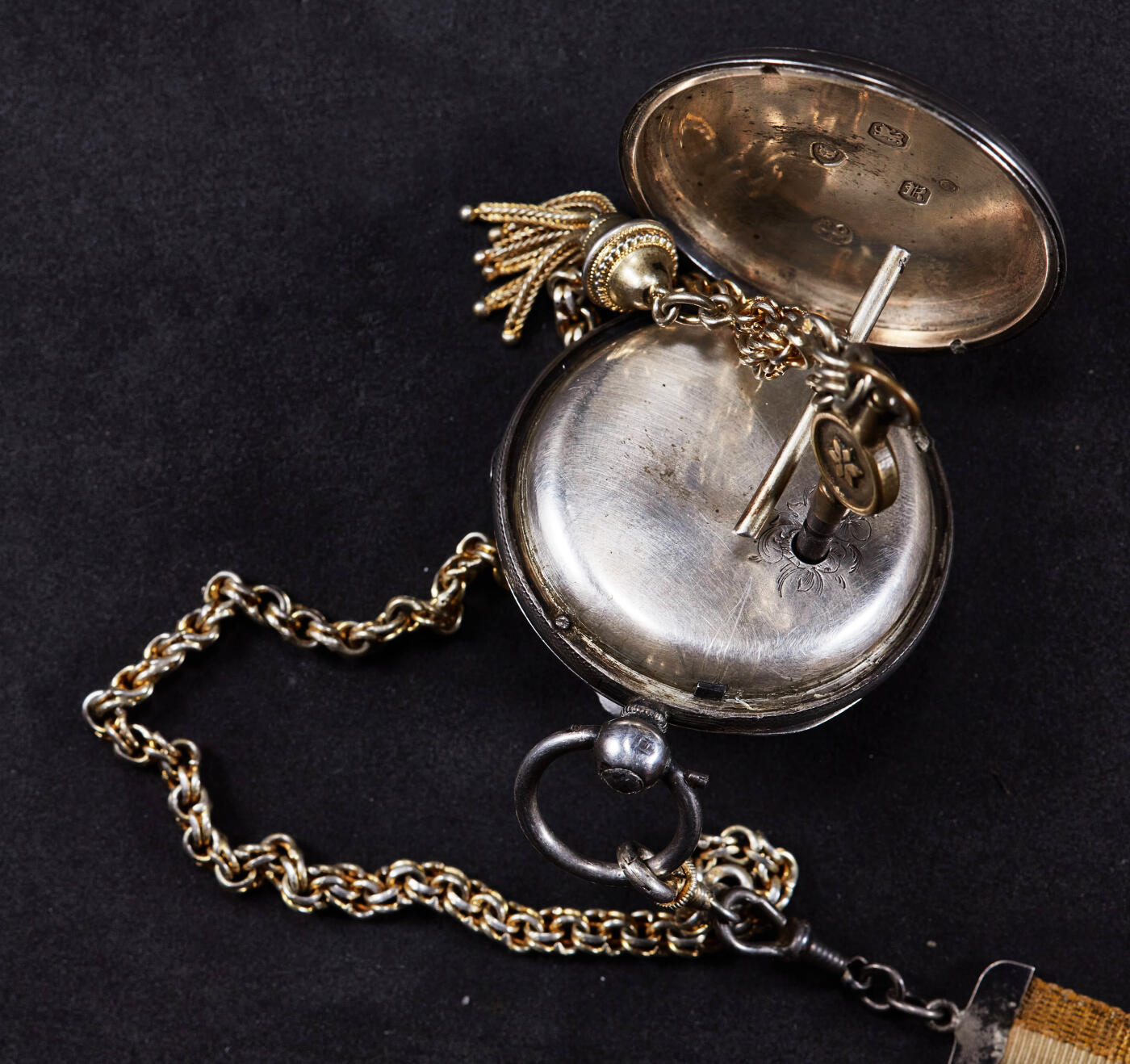 【俄甄集藏】2025年(040) 06-25星期三晚 19:00 全场包邮