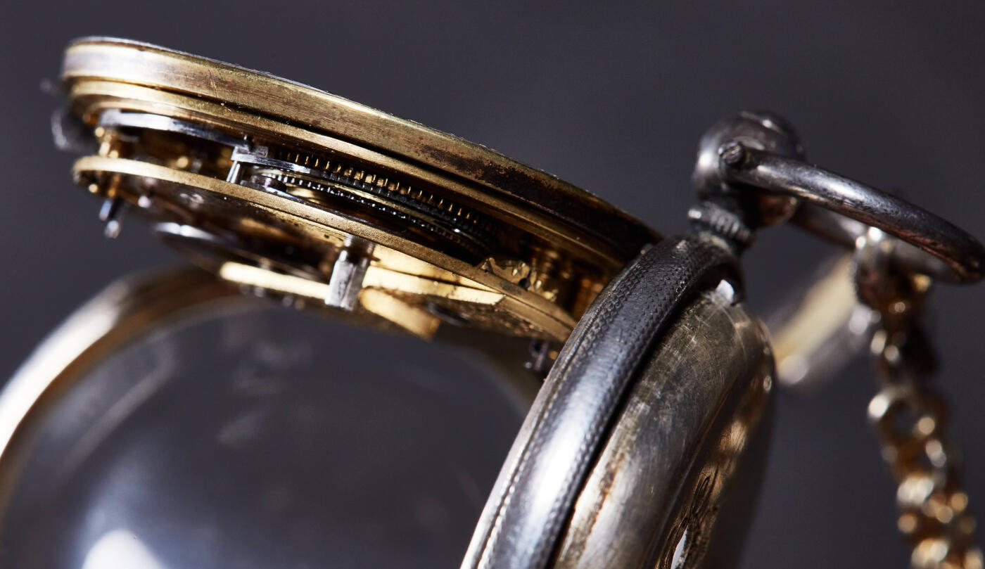 【俄甄集藏】2025年(040) 06-25星期三晚 19:00 全场包邮