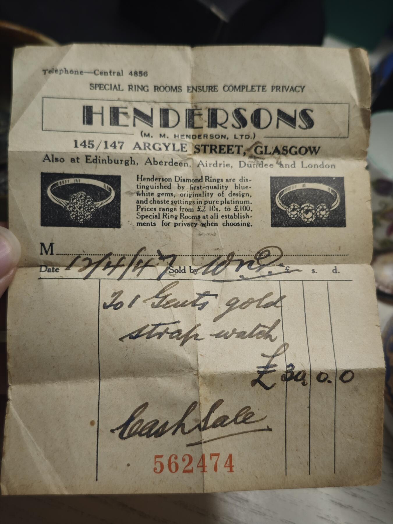 丝路的贵霜小店•暑期大回归•「第7期」 HENDERSONS店的收据，1947年，售出一只男士皮带款金表，30英镑（按购买力算约等于现在的£1,300–£1,500），收据这种ephemera十分不好保存