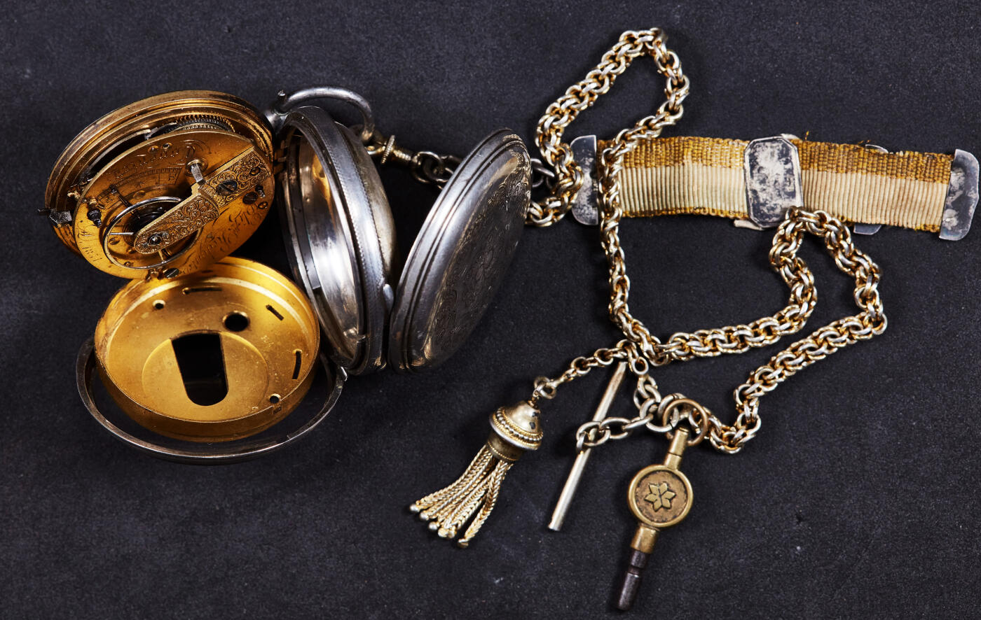 【俄甄集藏】2025年(040) 06-25星期三晚 19:00 全场包邮