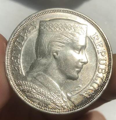 拉脱维亚1931女神大银币五彩好品 - 拉脱维亚1931女神大银币五彩好品