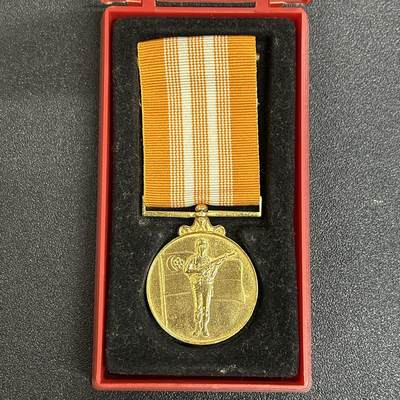 西秦中古拍卖第四十八期 - 新加坡武装部队服役5周年奖章 带原盒