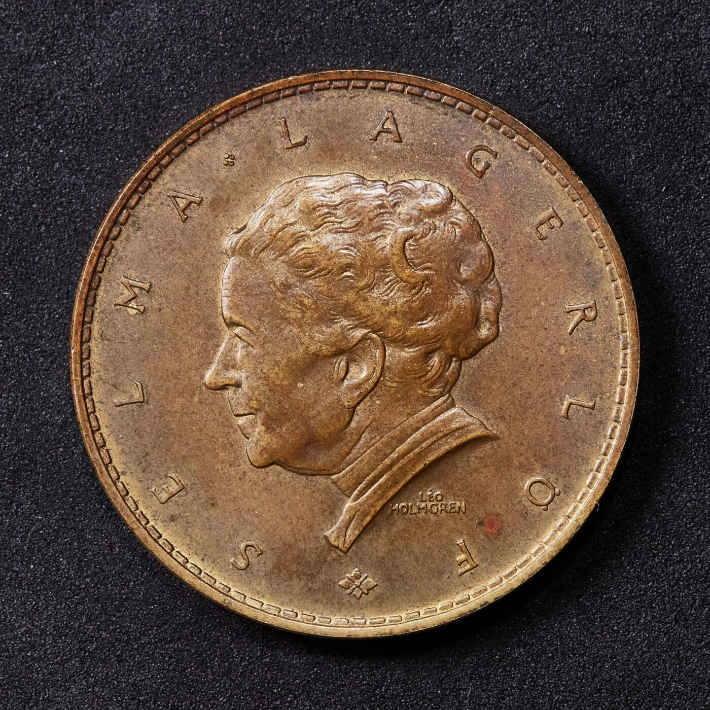 【俄甄集藏】2025年(040) 06-25星期三晚 19:00 全场包邮