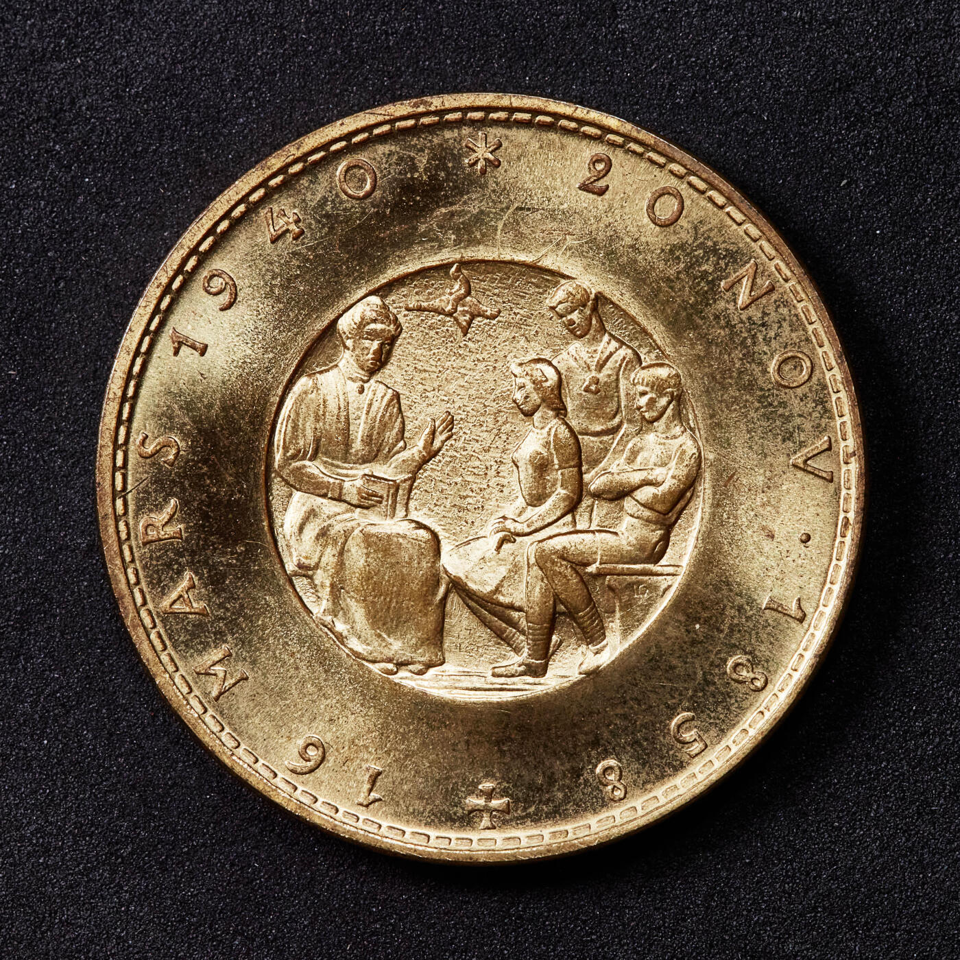 【俄甄集藏】2025年(040) 06-25星期三晚 19:00 全场包邮