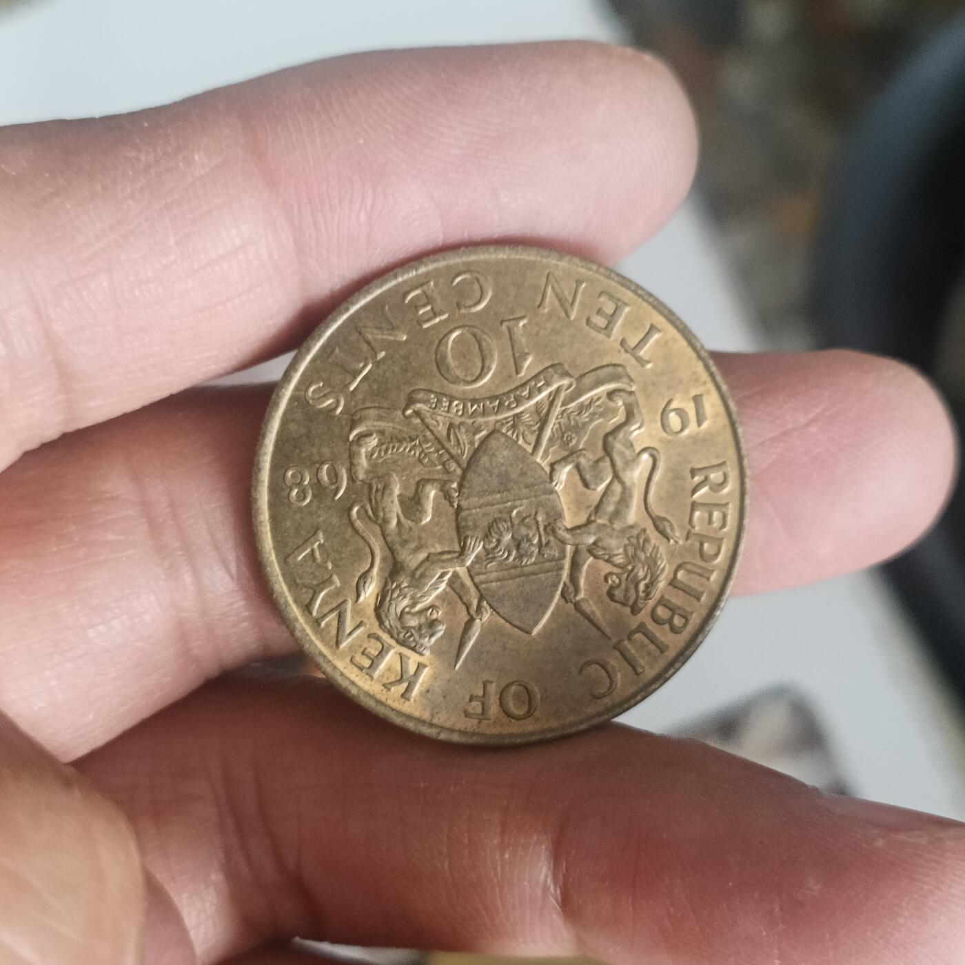 泡泡币外币第五十二场可代拍15038385335微信 原光肯尼亚无字版大铜币